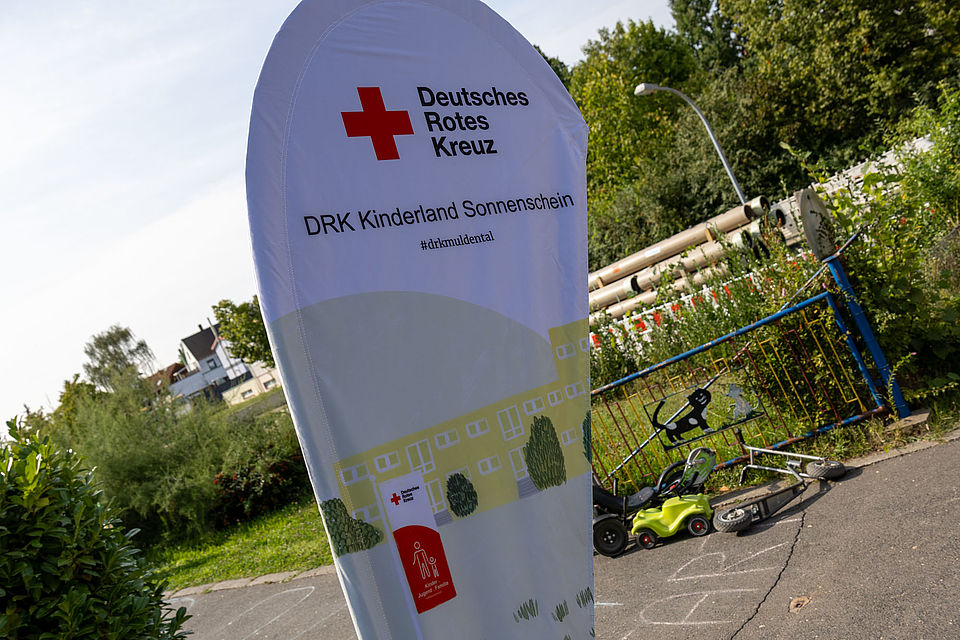 Spielende Kinder im Außengeländer des DRK Kinderland Sonnenschein Wurzen